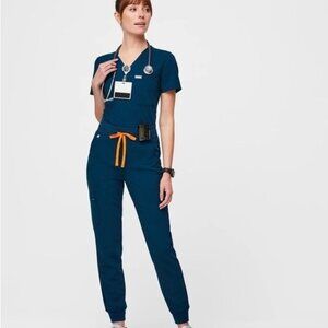 Deep Reef Figs Zamora Joggers Set